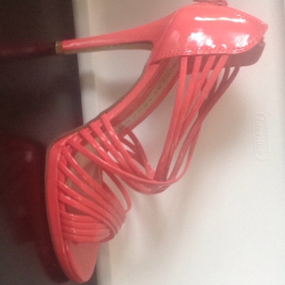 Pumps - Picture 3 of 3